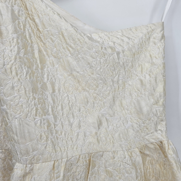 Abbey Glass Caroline Gown White Bubble Jacquard One Shoulder Womens Size Small - Picture 8 of 10